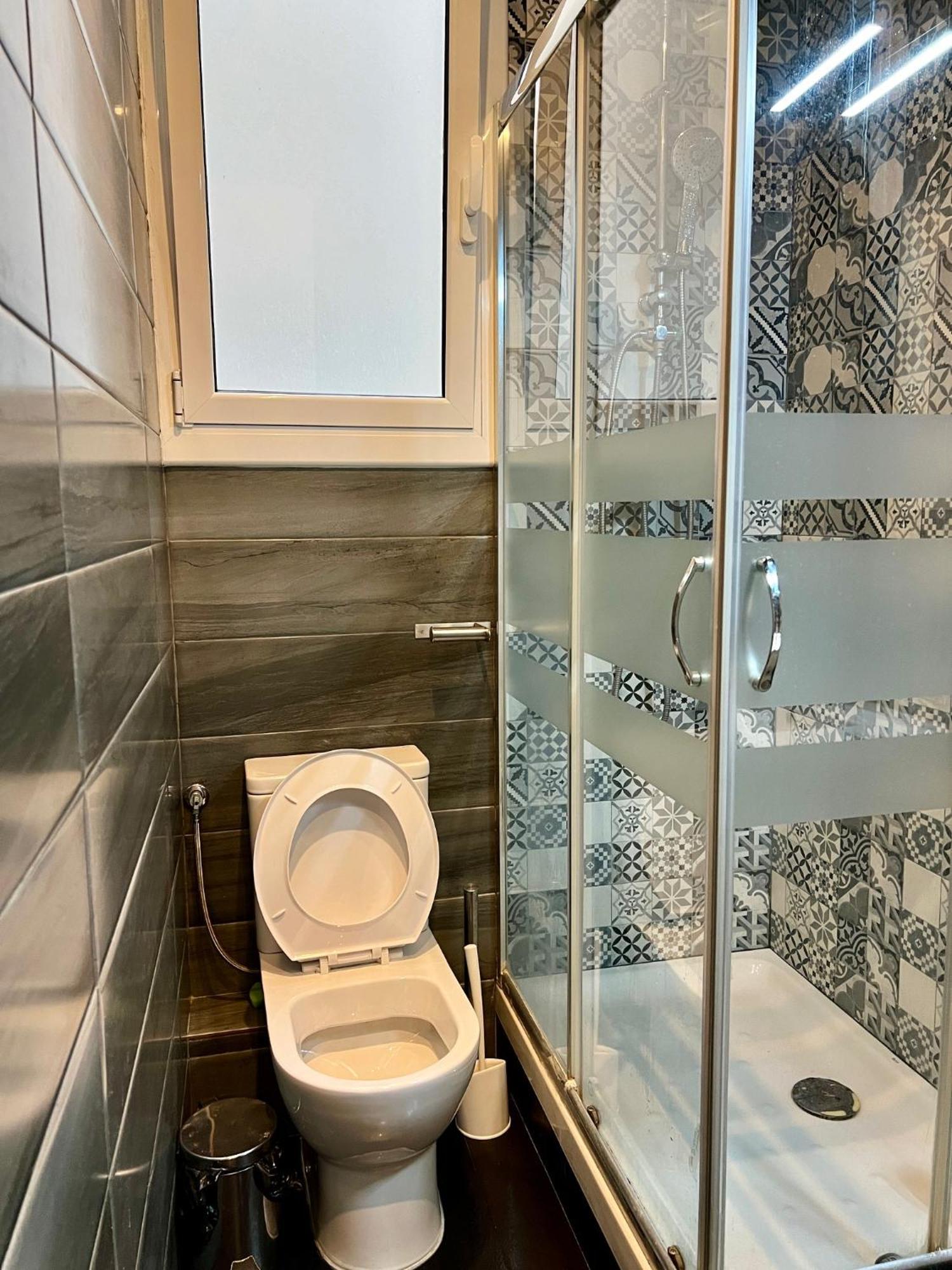 Bonito Apartamento En Zona Centrica De * Barcellona